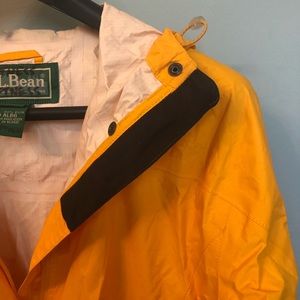 LL Bean Nylon Shell Rain Jacket